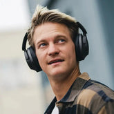 Wireless noise cancelling headphones 30 hour battery life