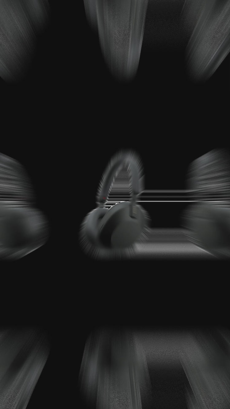 WH-1000XM5 on airplane tray